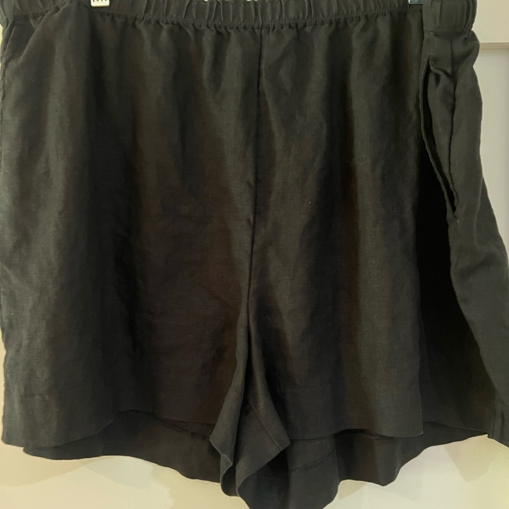 Almost new J. Crew Women’s Black Linen Shorts XXL